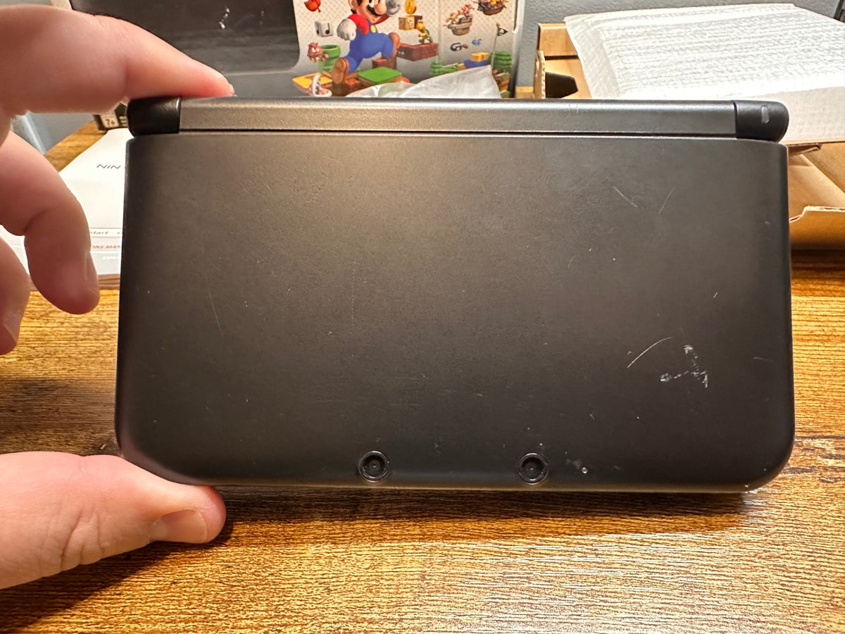 CIB Nintendo 3DS XL Black + Super Mario 3D Land (Pre-Installed)